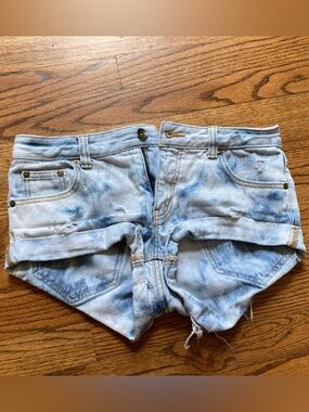 Billabong acid wash jean shorts